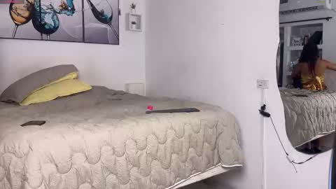 Wendy Alex online show from February 6, 1:10 am