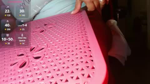 Snapshot of wendy_rivera chatting on February 22, 10:58 am Wendy online show from February 22, 10:58 am