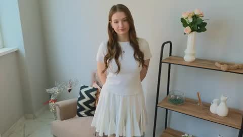 Elsa online show from June 4, 8:20 am