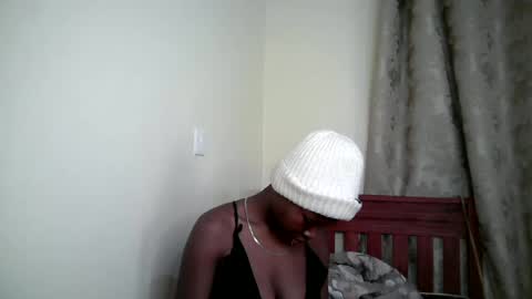 Snapshot of wendy_shancy chatting on July 1, 1:40 am shancy online show from July 1, 1:40 am