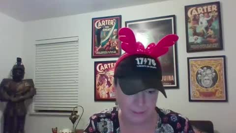 WendyCU online show from December 26, 5:37 am