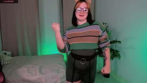 Snapshot of wendyycandy chatting on October 3, 5:10 pm wendyycandy online show from October 3, 5:10 pm