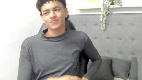 WES online show from February 9, 3:38 pm