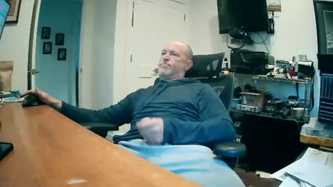 weseeyouwatching online show from February 12, 6:03 pm