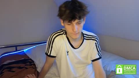 Snapshot of wesides chatting on September 13, 3:23 pm Dima and Alex online show from September 13, 3:23 pm