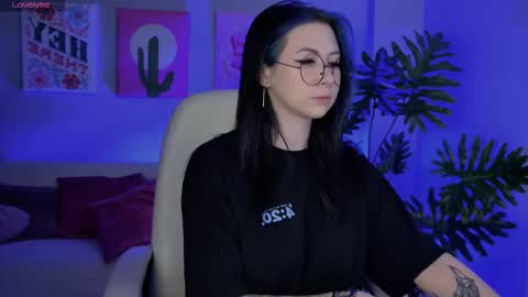 Snapshot of wesleegray chatting on January 10, 1:29 am little girl who is always rightLisa online show from January 10, 1:29 am