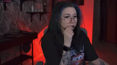 Snapshot of wesleegray chatting on January 13, 1:22 am little girl who is always rightLisa online show from January 13, 1:22 am