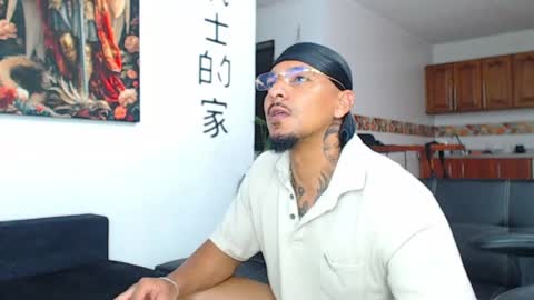 Wesley Rogger online show from May 14, 9:21 pm