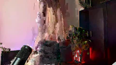 tatty online show from February 22, 7:03 pm