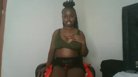 Snapshot of wet_coco chatting on April 5, 9:56 pm wet_coco online show from April 5, 9:56 pm