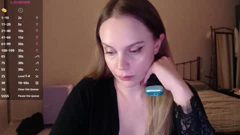 Snapshot of wet_lana chatting on September 9, 5:23 pm Lana online show from September 9, 5:23 pm