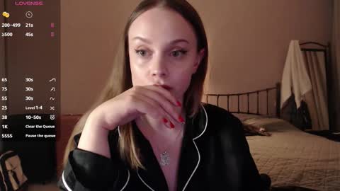 Snapshot of wet_lana chatting on September 13, 5:35 pm Lana online show from September 13, 5:35 pm