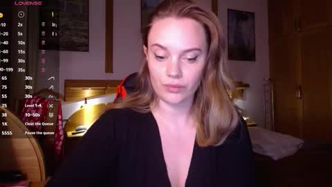 Lana online show from March 9, 6:12 pm