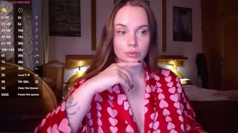 Lana online show from March 17, 4:43 pm