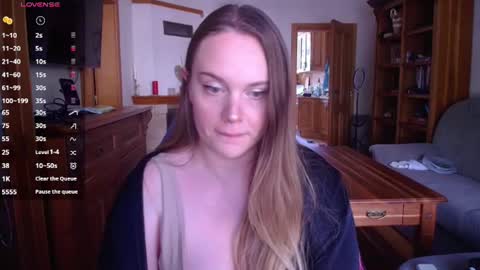 Snapshot of wet_lana chatting on June 27, 2:12 pm Lana online show from June 27, 2:12 pm