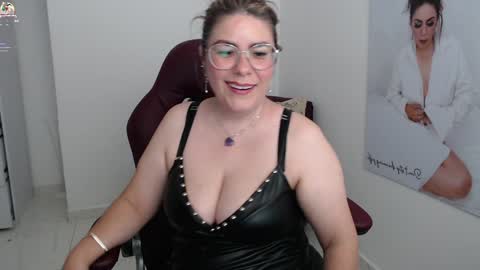 Diva online show from December 31, 4:57 pm
