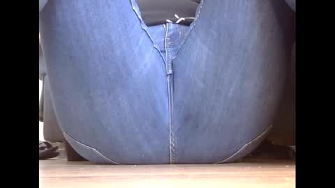 wet_pants2022 online show from March 3, 1:42 pm