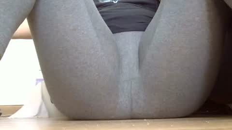 wet_pants2022 online show from October 8, 6:44 am