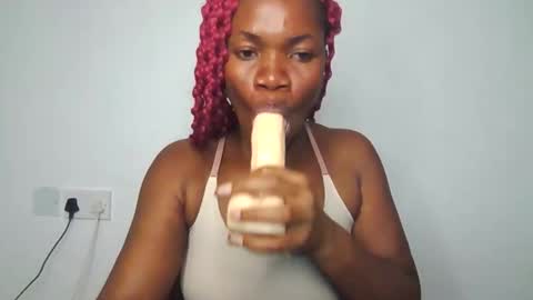 wetdripping_pussie7 online show from March 24, 10:04 pm