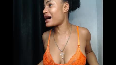 wetdrippussy7 online show from October 26, 12:27 am