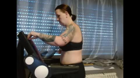 Snapshot of wetgerman2 chatting on December 26, 10:37 am Wetgerman online show from December 26, 10:37 am