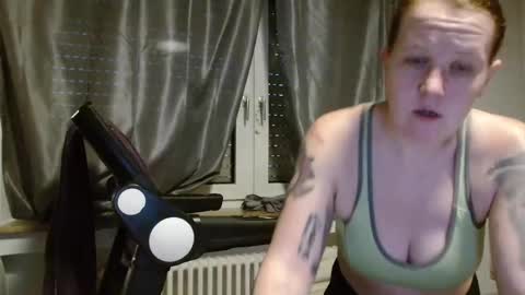 Snapshot of wetgerman2 chatting on February 2, 4:22 pm Wetgerman online show from February 2, 4:22 pm