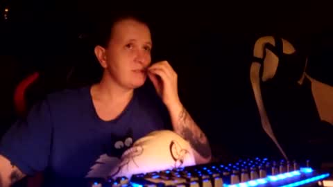 Snapshot of wetgerman2 chatting on March 11, 9:04 pm Wetgerman online show from March 11, 9:04 pm