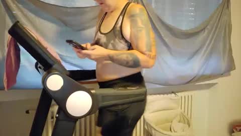 Snapshot of wetgerman2 chatting on September 21, 3:46 pm Wetgerman online show from September 21, 3:46 pm