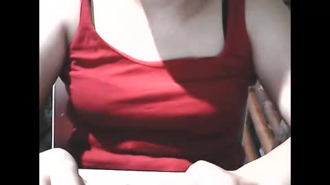 Snapshot of wethornypussy4u chatting on November 19, 11:38 pm wethornypussy4u online show from November 19, 11:38 pm