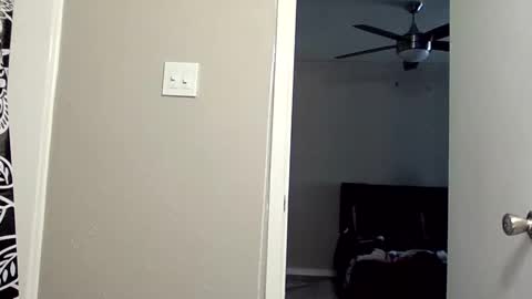 Kylie online show from September 21, 5:36 pm