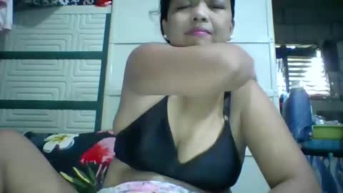 wetpussie4_you online show from September 27, 6:29 am