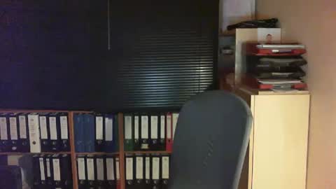 Snapshot of wetsuitedman chatting on February 11, 5:18 pm Franz online show from February 11, 5:18 pm