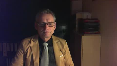 Snapshot of wetsuitedman chatting on February 20, 5:51 pm Franz online show from February 20, 5:51 pm