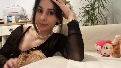 Snapshot of whats_her_name chatting on January 9, 2:33 am Victoria Maria online show from January 9, 2:33 am