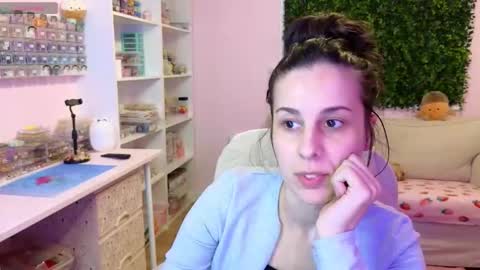 Victoria Maria online show from October 7, 5:43 pm
