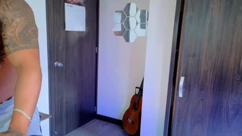 Snapshot of wheleer_green chatting on April 14, 2:34 pm Will online show from April 14, 2:34 pm