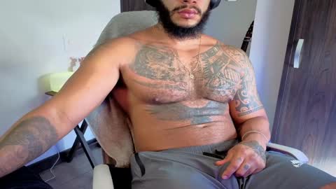 Snapshot of wheleer_green chatting on April 21, 2:12 pm Will online show from April 21, 2:12 pm