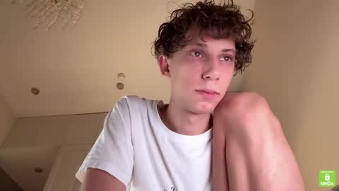 Mia  Please help me to reach 100 thumps up online show from January 12, 4:23 pm