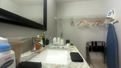 Snapshot of wherewashe chatting on March 27, 2:17 am Telegram wherewashe online show from March 27, 2:17 am