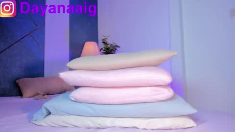Sara  online show from May 21, 8:38 pm