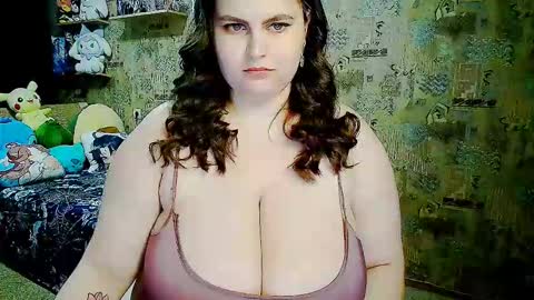 whisperinthedarkk online show from November 25, 8:42 pm