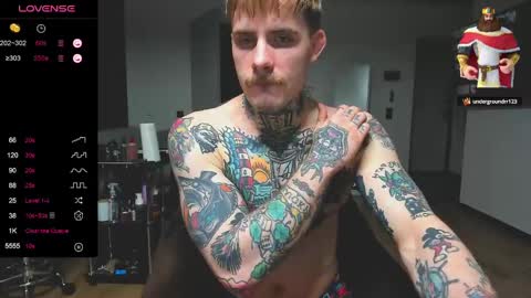 Snapshot of white_king999 chatting on February 4, 4:08 pm Max online show from February 4, 4:08 pm