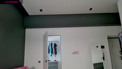 Snapshot of white_king999 chatting on October 11, 12:47 pm Max online show from October 11, 12:47 pm