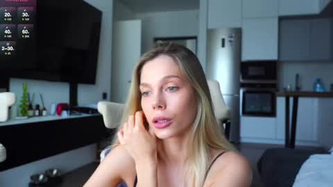 Kate  online show from May 14, 9:49 am
