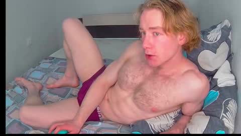 whitebars22 online show from December 18, 8:53 am