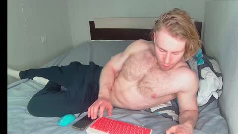 whitebars22 online show from March 24, 5:12 am