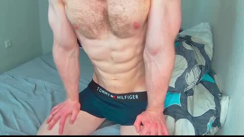 whitebars22 online show from May 13, 6:33 am