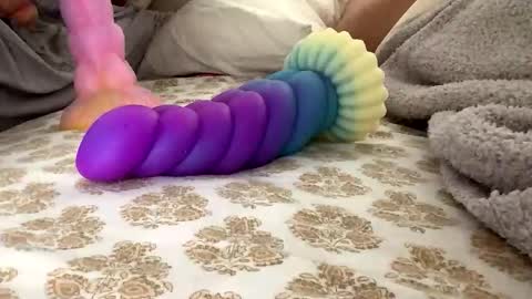 whiteblanca online show from April 6, 12:08 am