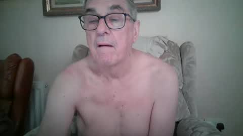 Snapshot of whitebriefs009 chatting on December 20, 9:38 am whitebriefs009 online show from December 20, 9:38 am