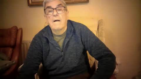 Snapshot of whitebriefs009 chatting on January 8, 3:25 pm whitebriefs009 online show from January 8, 3:25 pm